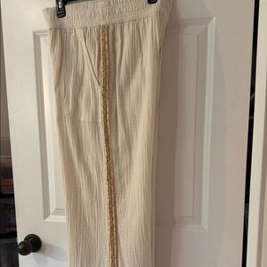 aerie Cream Gauze Elastic Waist pants with cropped Crochet insets medium